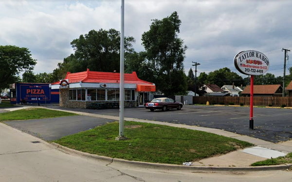 A&W Restaurant - Taylor - 20524 Ecorse Rd (newer photo)